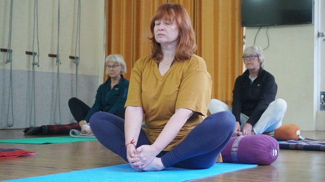 Uso De Terapia Alternativa Para Cuidar Do Corpo E Mente